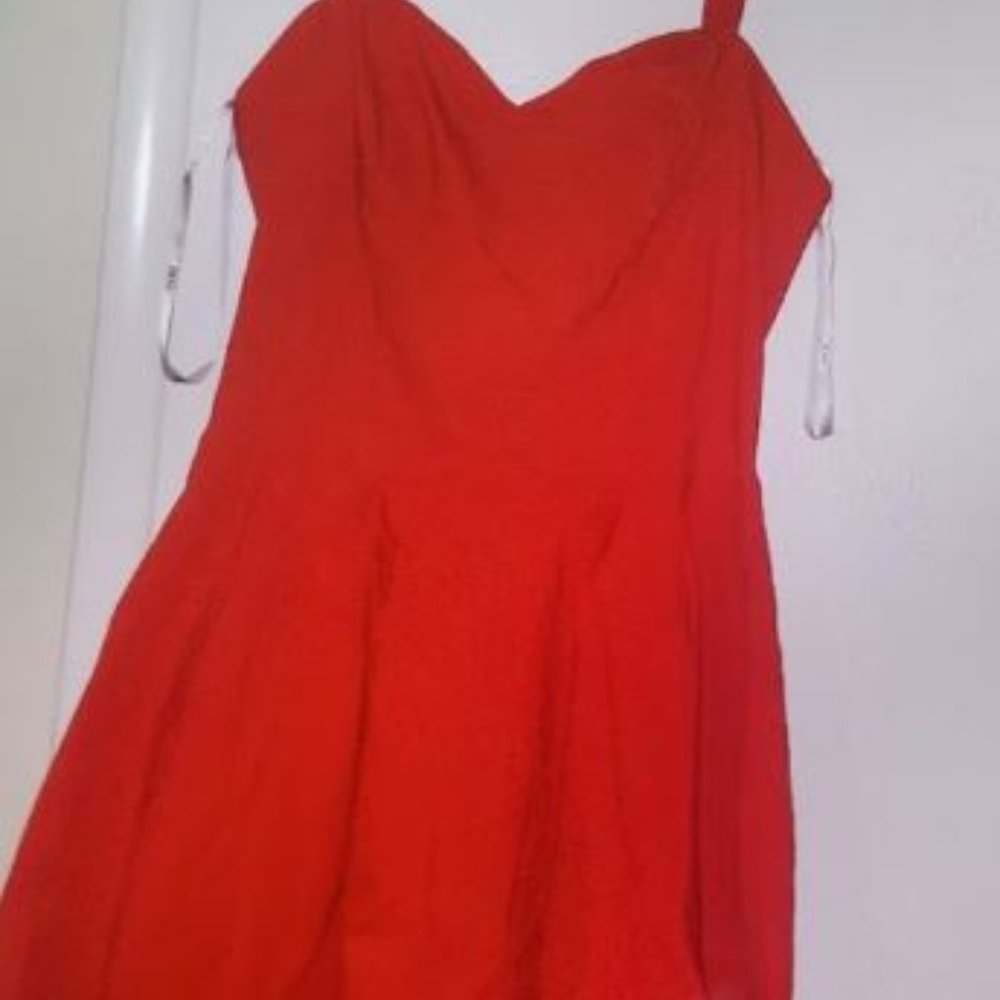 BRAND NEW RED DRESS FROM ASOS - Picture 3 of 6
